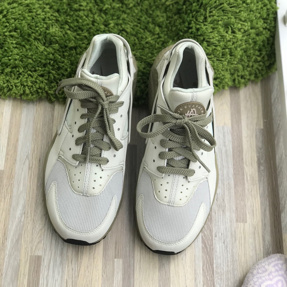 NWT Nike Huarache Run Olive Dark Stucco  M - Picture 6 of 8